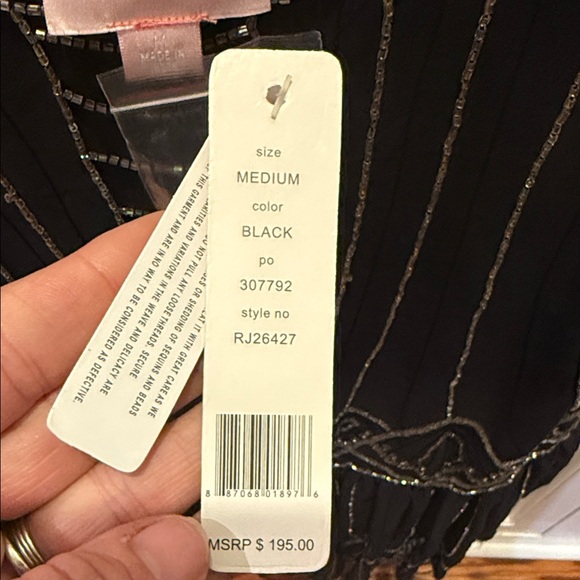 Romeo & Juliet Couture Black Beaded Dress NWT - Picture 10 of 10